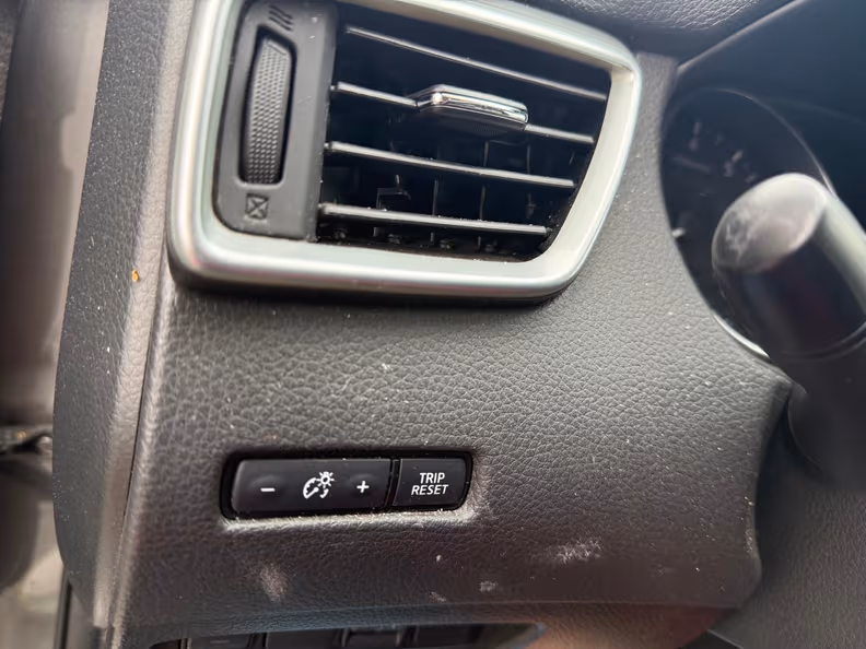 Nissan Qashqai - 32