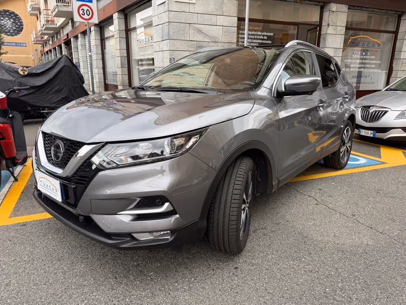 Nissan Qashqai - 1