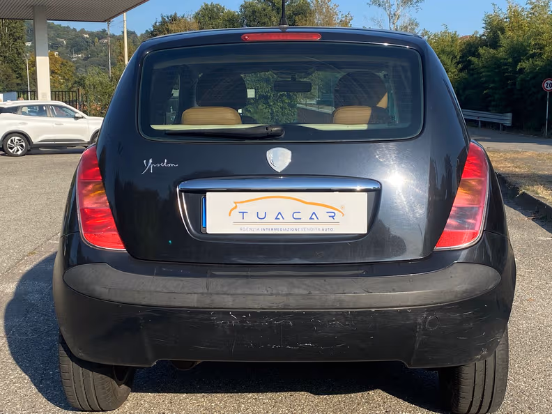 Lancia Ypsilon - 5