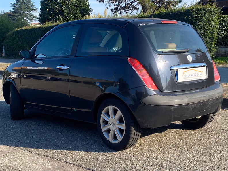 Lancia Ypsilon - 4