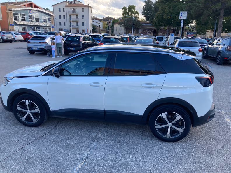 Peugeot 3008 - 16