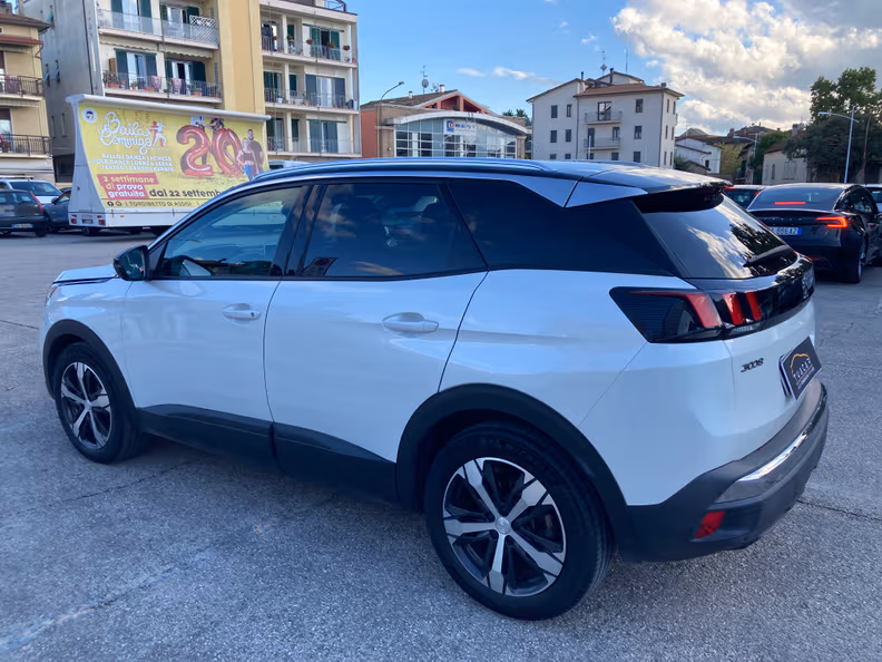 Peugeot 3008 - 13