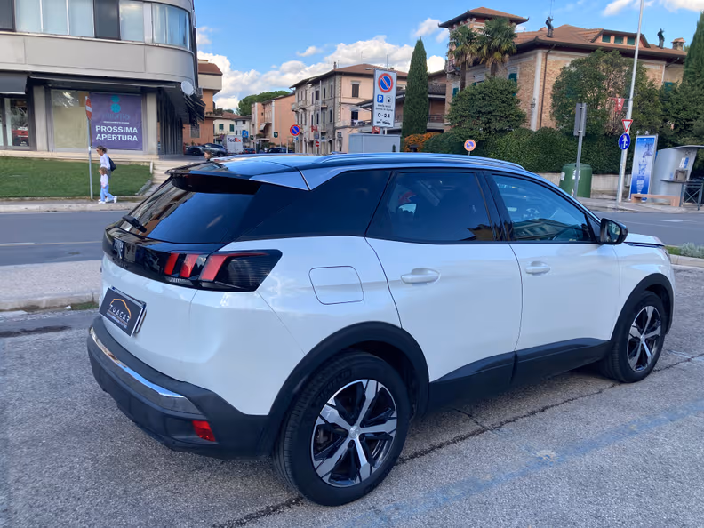 Peugeot 3008 - 23