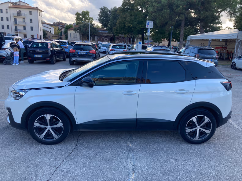 Peugeot 3008 - 11