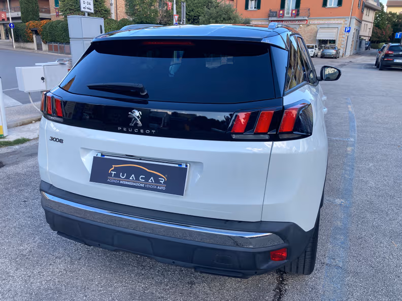 Peugeot 3008 - 19