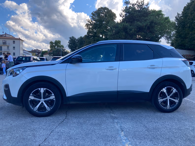 Peugeot 3008 - 12