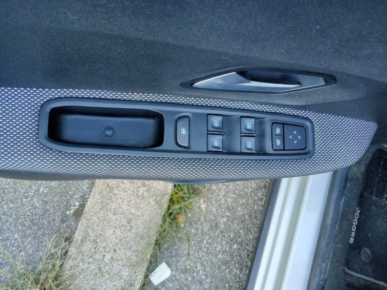Dacia Jogger - 16