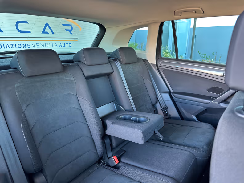 Volkswagen Tiguan - 17