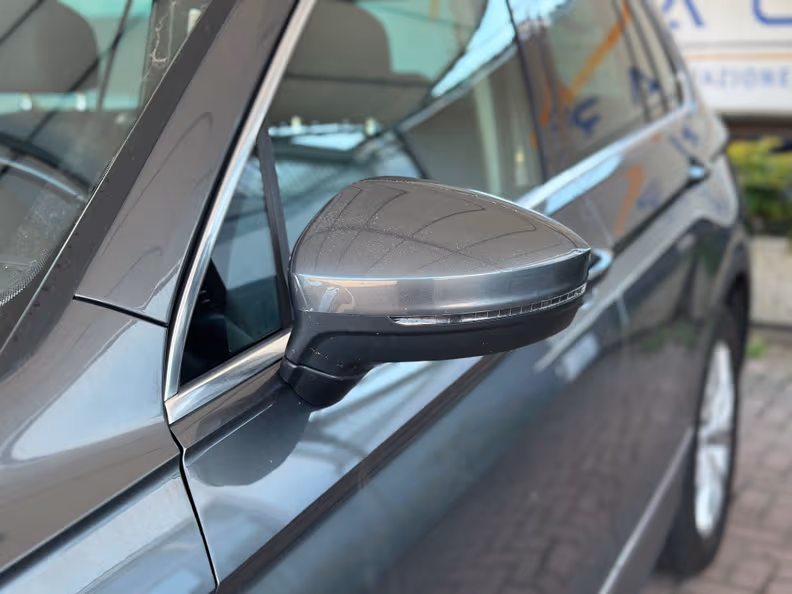 Volkswagen Tiguan - 36