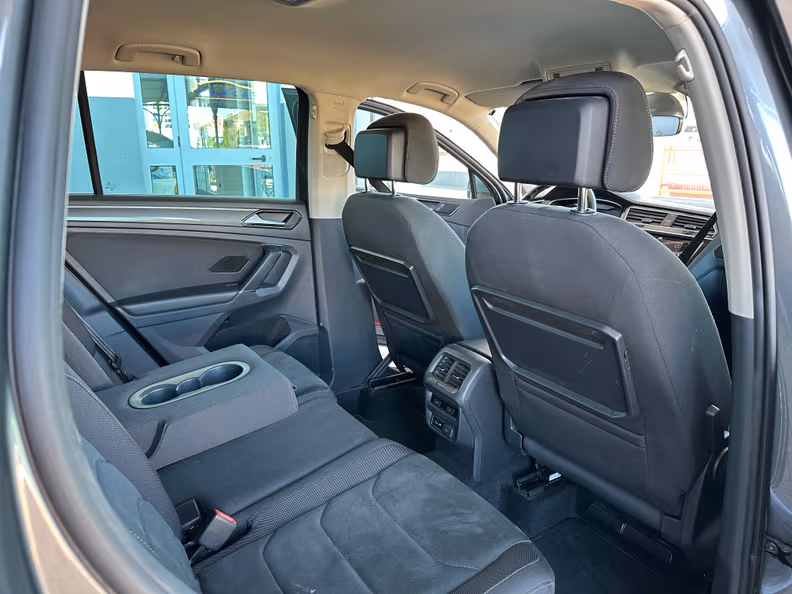 Volkswagen Tiguan - 19