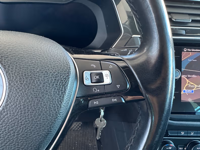 Volkswagen Tiguan - 27