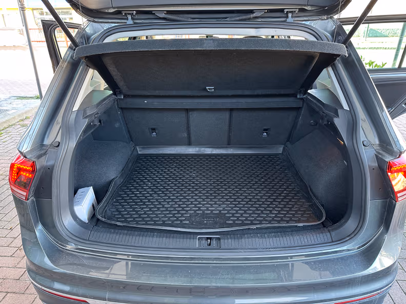 Volkswagen Tiguan - 44
