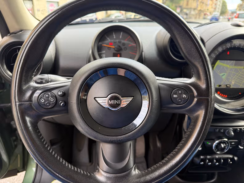Mini Countryman - 13