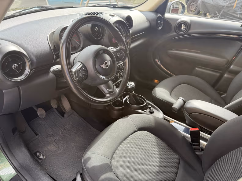 Mini Countryman - 10