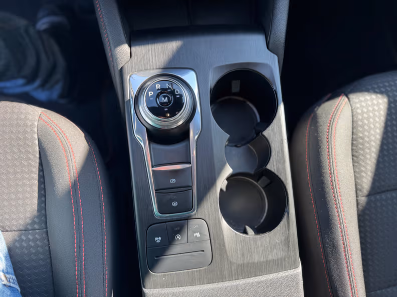 Ford Kuga - 27