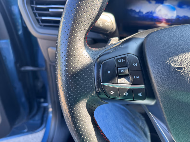 Ford Kuga - 14