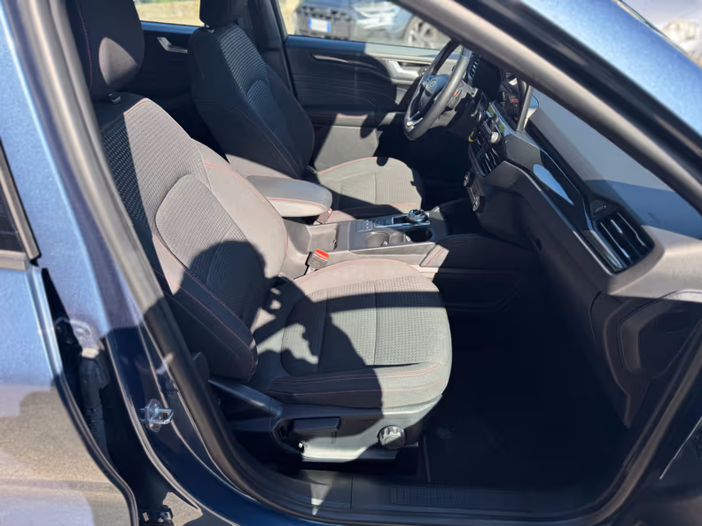 Ford Kuga - 20