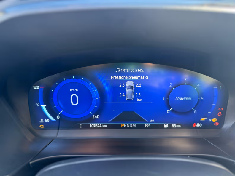 Ford Kuga - 13