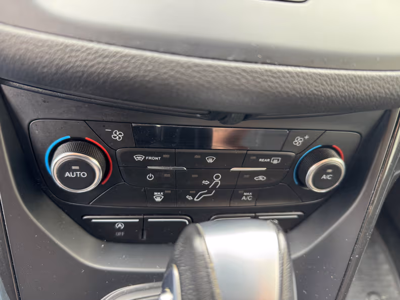 Ford Kuga - 15