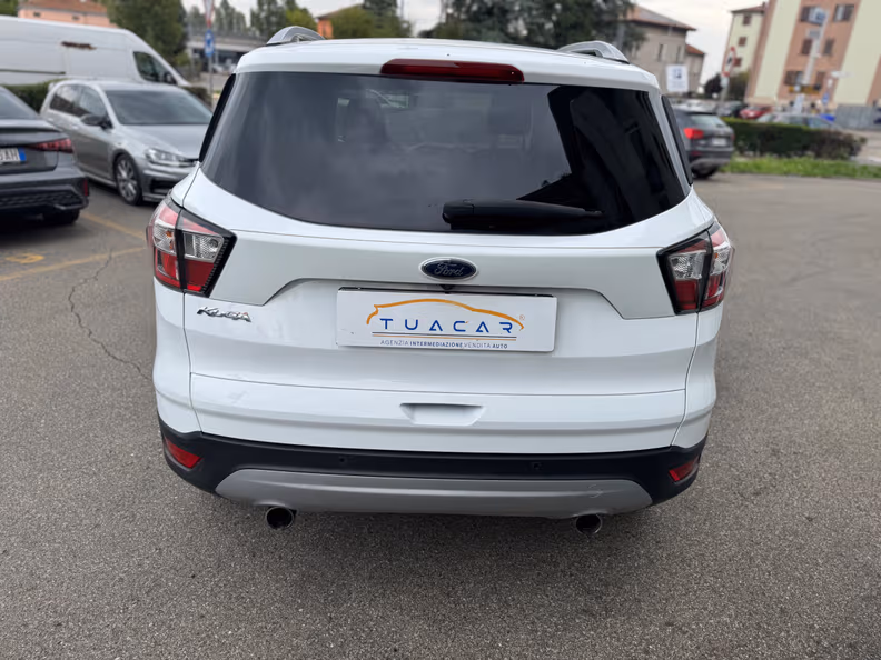 Ford Kuga - 4