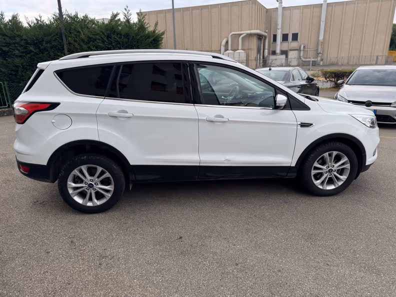 Ford Kuga - 6