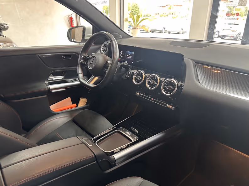 Mercedes-Benz GLA-Class - 15