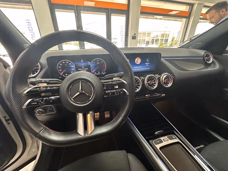 Mercedes-Benz GLA-Class - 14