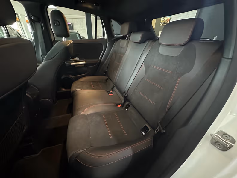 Mercedes-Benz GLA-Class - 16