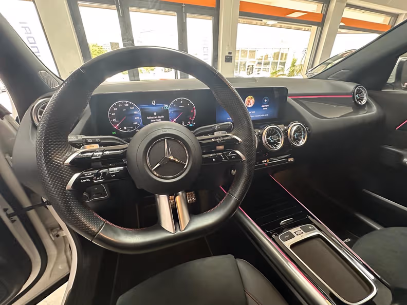 Mercedes-Benz GLA-Class - 17