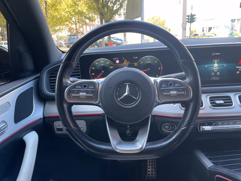 Mercedes-Benz GLE-Class - 24