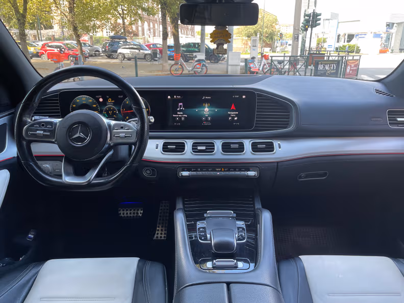 Mercedes-Benz GLE-Class - 22