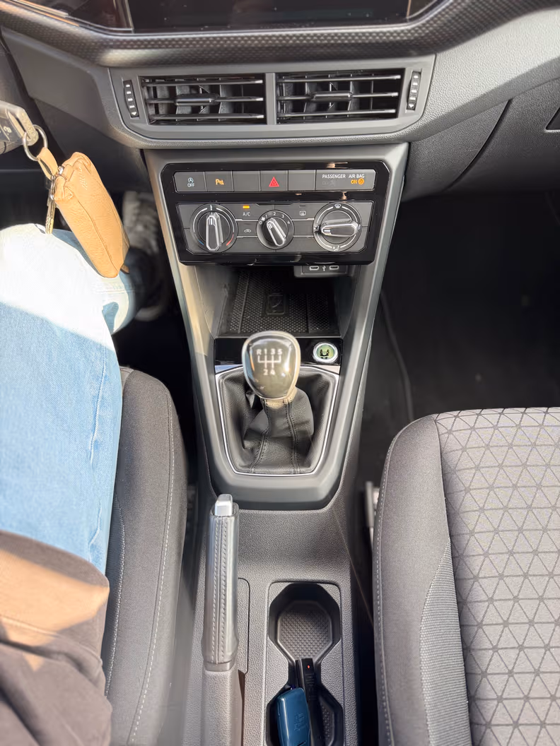 Volkswagen T-Cross - 19