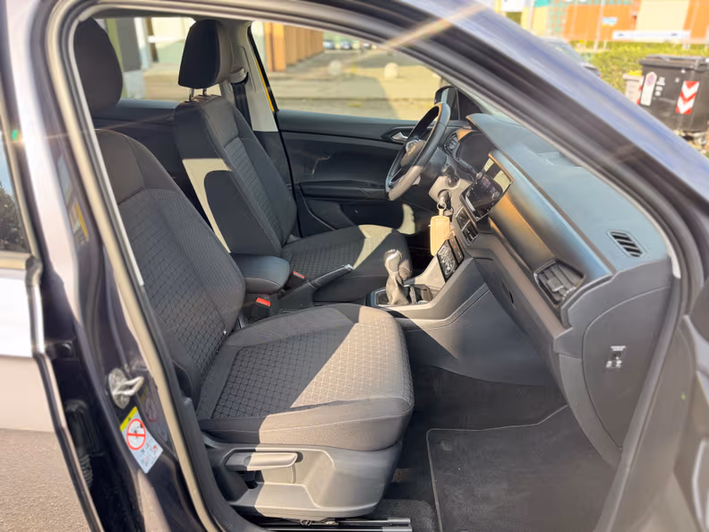 Volkswagen T-Cross - 25