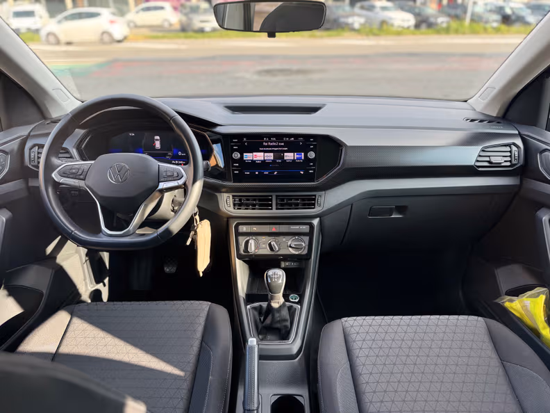 Volkswagen T-Cross - 21