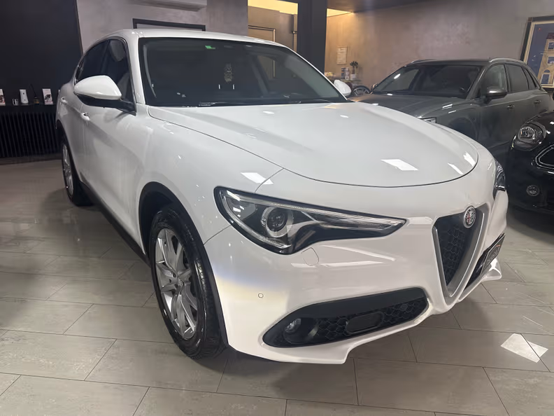 Alfa Romeo Stelvio - 7