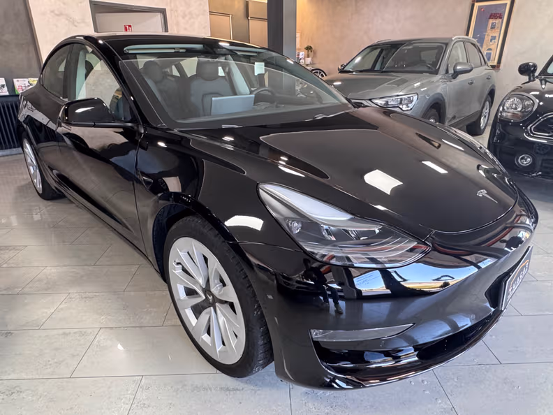 Tesla Model 3 - 2
