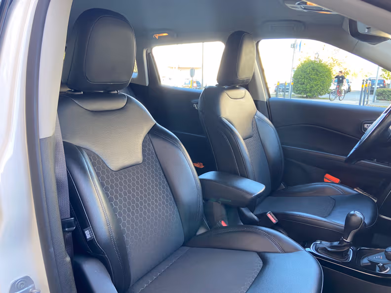 Jeep Compass - 11