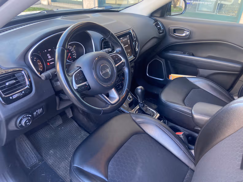 Jeep Compass - 23