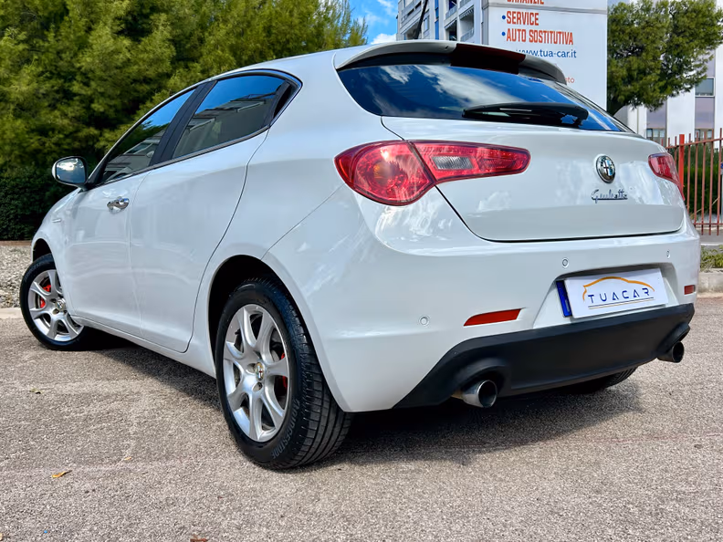 Alfa Romeo Giulietta - 8