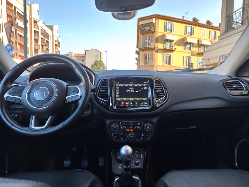 Jeep Compass - 9