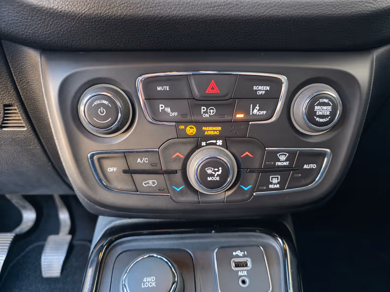 Jeep Compass - 17