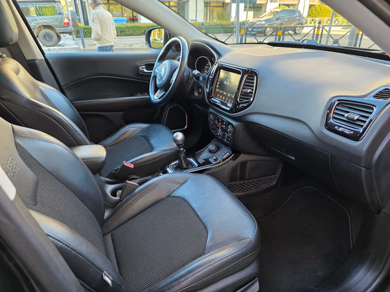 Jeep Compass - 22