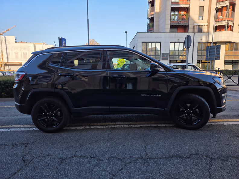 Jeep Compass - 30