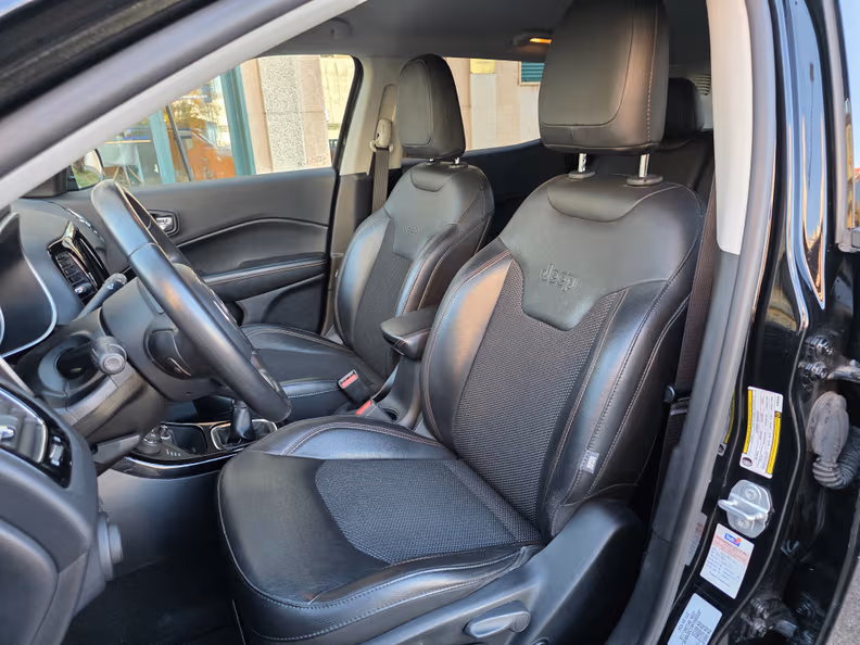 Jeep Compass - 8