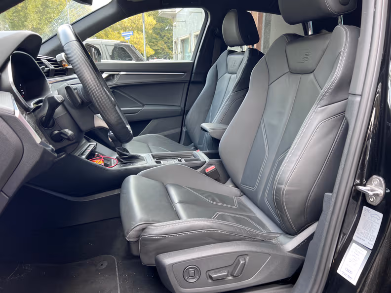 Audi Q3 - 11