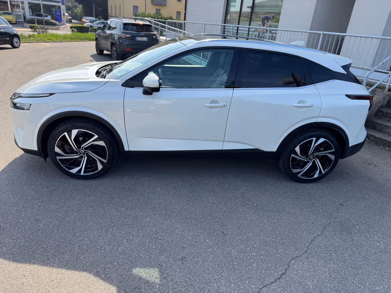 Nissan Qashqai - 2