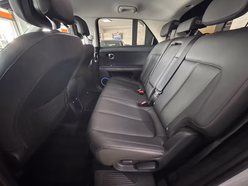 Hyundai IONIQ 5 - 8