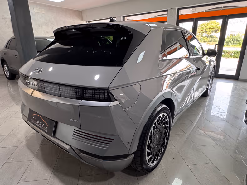 Hyundai IONIQ 5 - 6