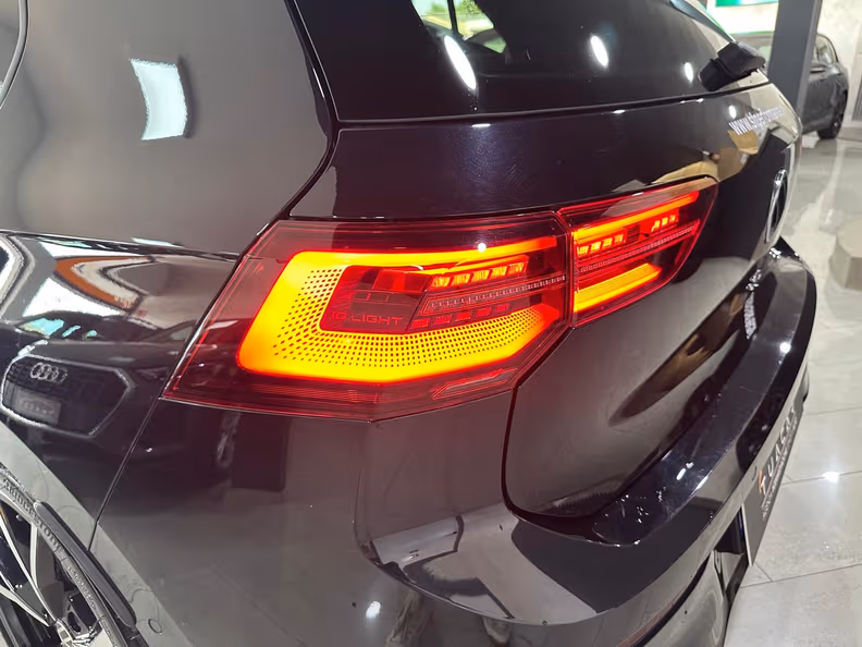 Volkswagen Golf - 15