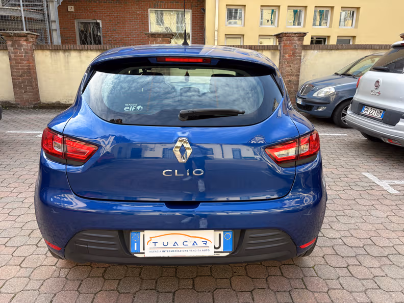 Renault Clio - 6
